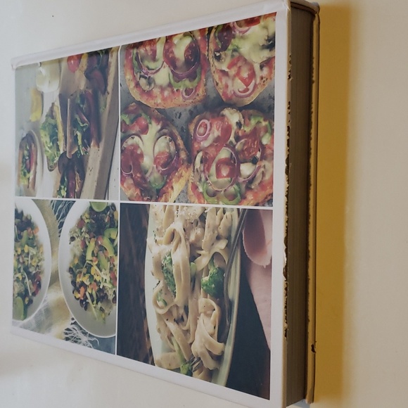 The Skinnytaste Cookbook by Gina Homolka - Picture 5 of 7